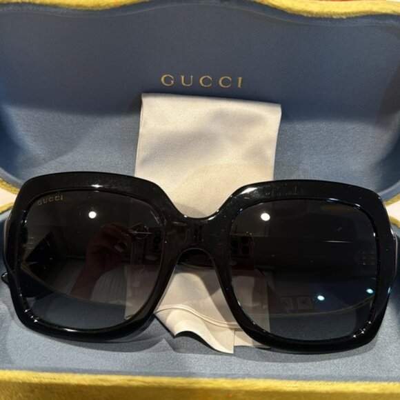 Authentic Gucci sunglasses - Picture 4 of 13